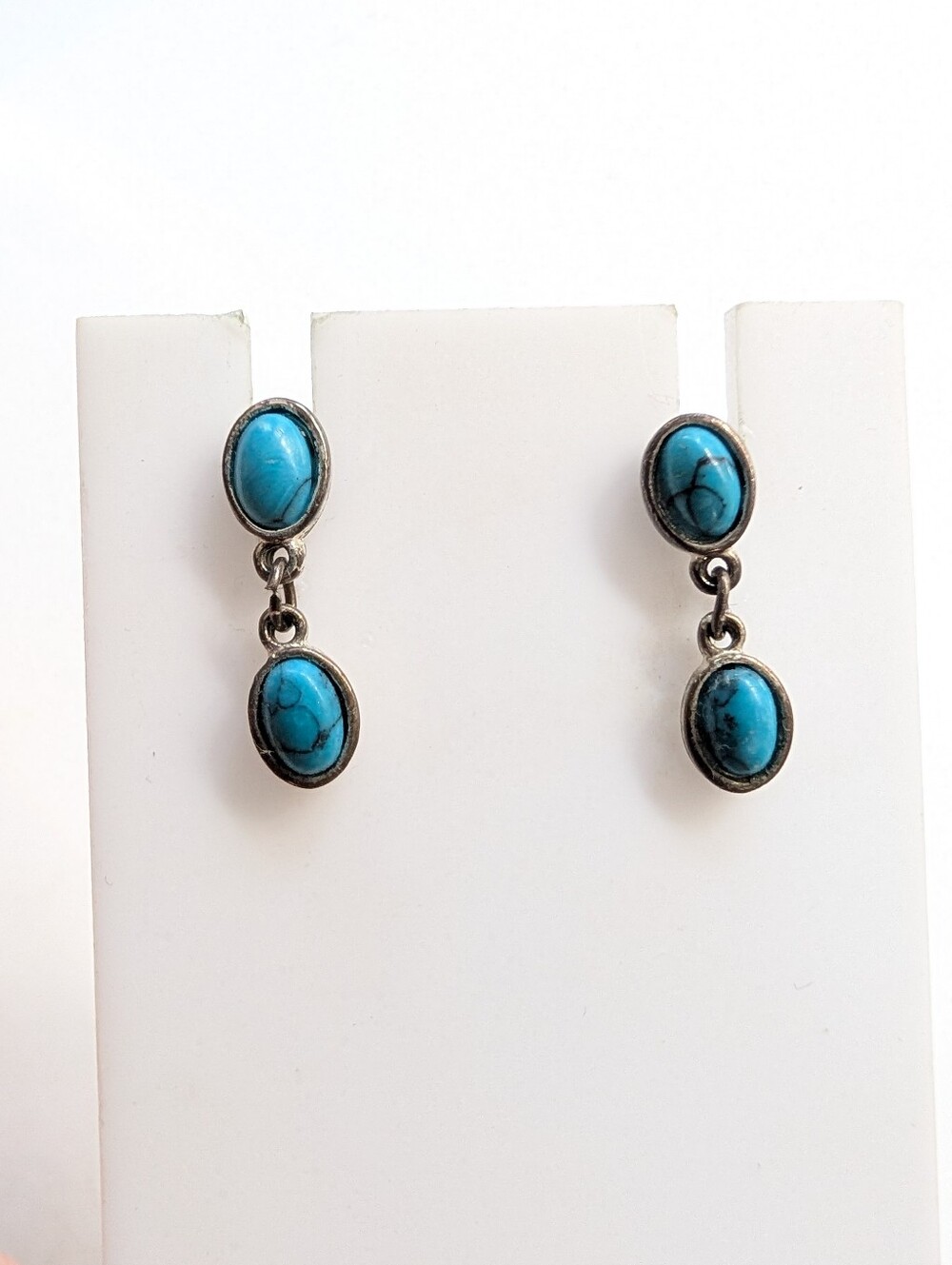 Vintage Southwestern Western Dyed Howlite Dainty Stone Dangle Post Earrings